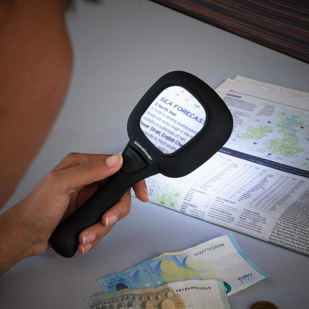 Suurennuslasi LED- ja UV-lampuilla