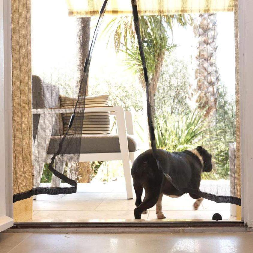 Hyttysverkko magneeteilla