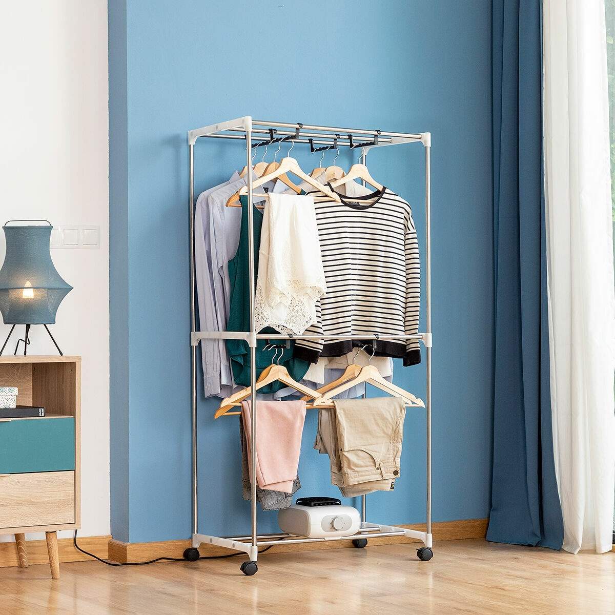 Sähköinen ilmankuivain vaatteille - 1200 W