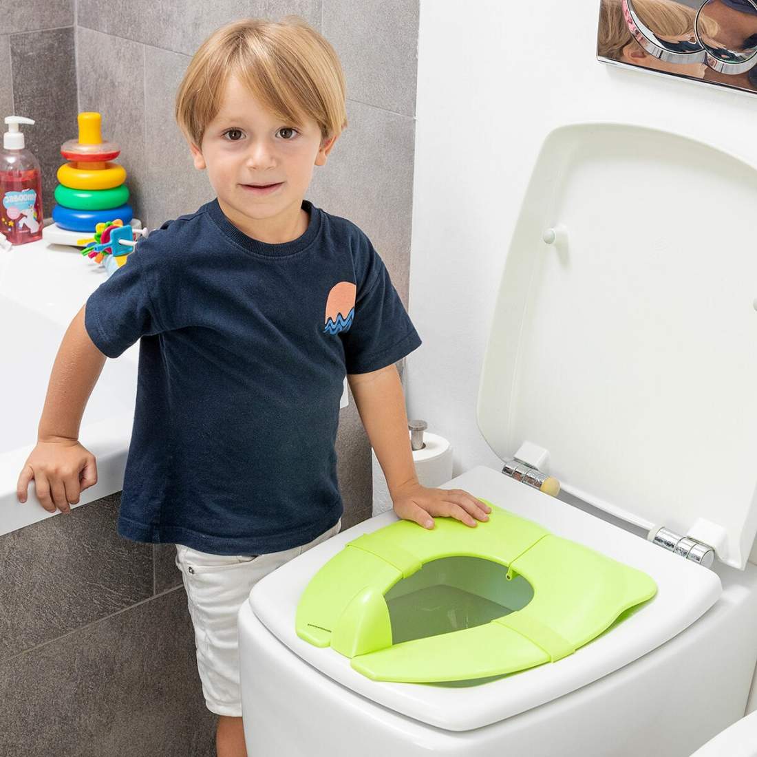 Toilet seat for children folding and portable eStore