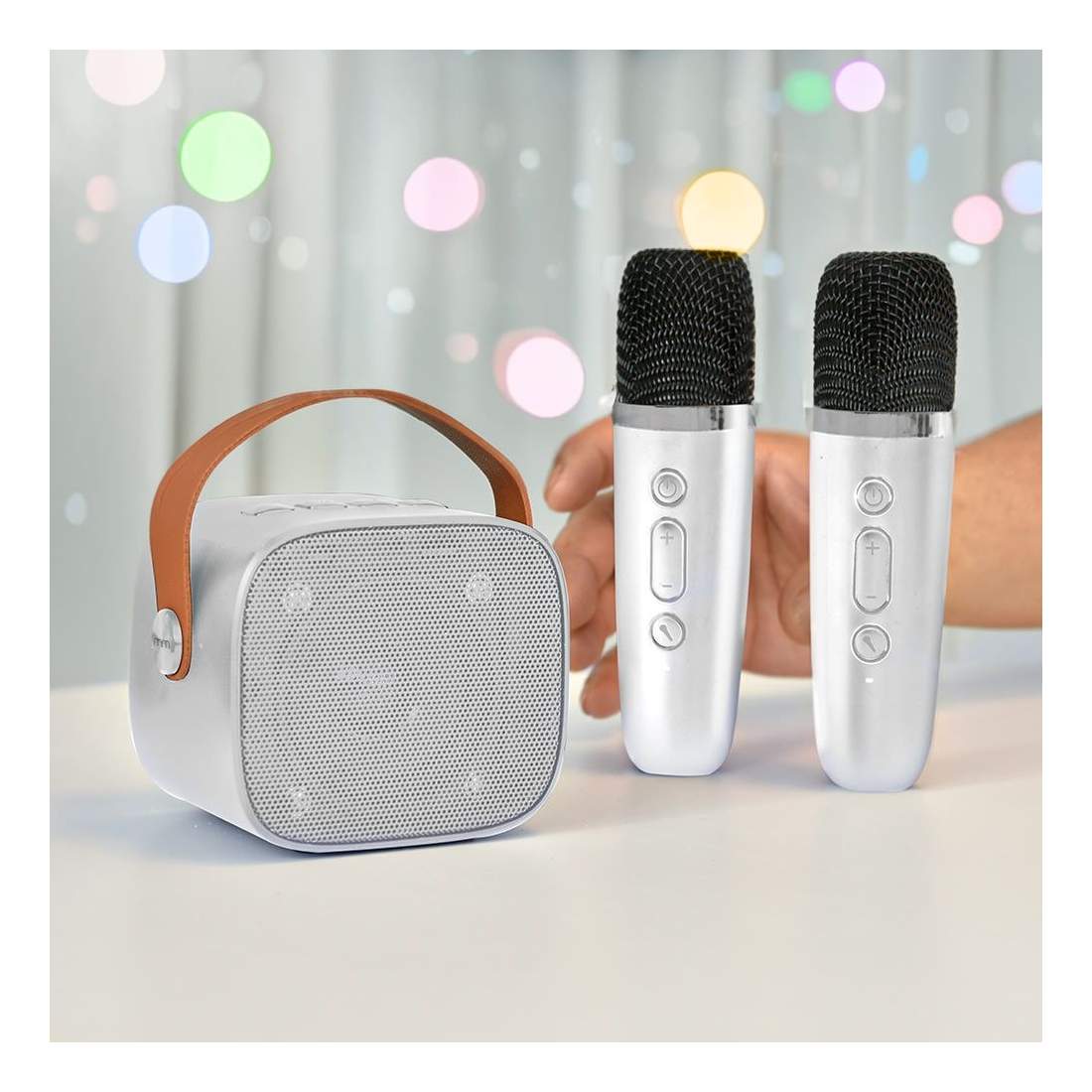 Portabelt Karaokeset med trådlösa mikrofoner | Elektronik - Ljud & Bild - Högtalare - Övriga Högtalare | Pryloteket