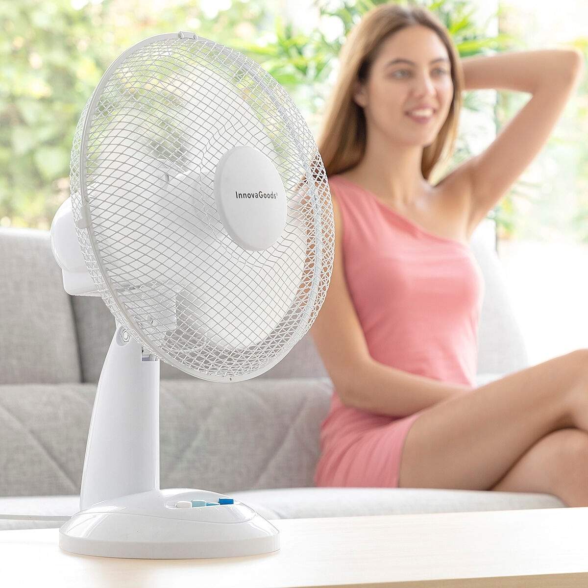 Hvid Bordventilator 35W Ø30cm - Støjsvag, Justerbar