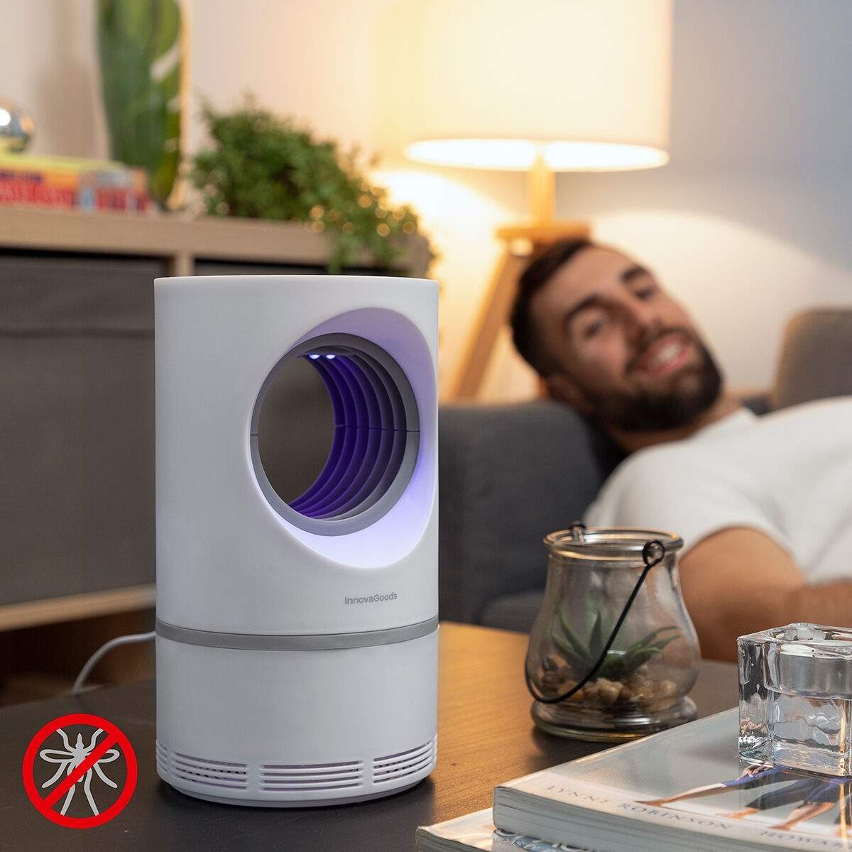 Myggeafvisende UV-lampe med USB og stærk sugekraft billede