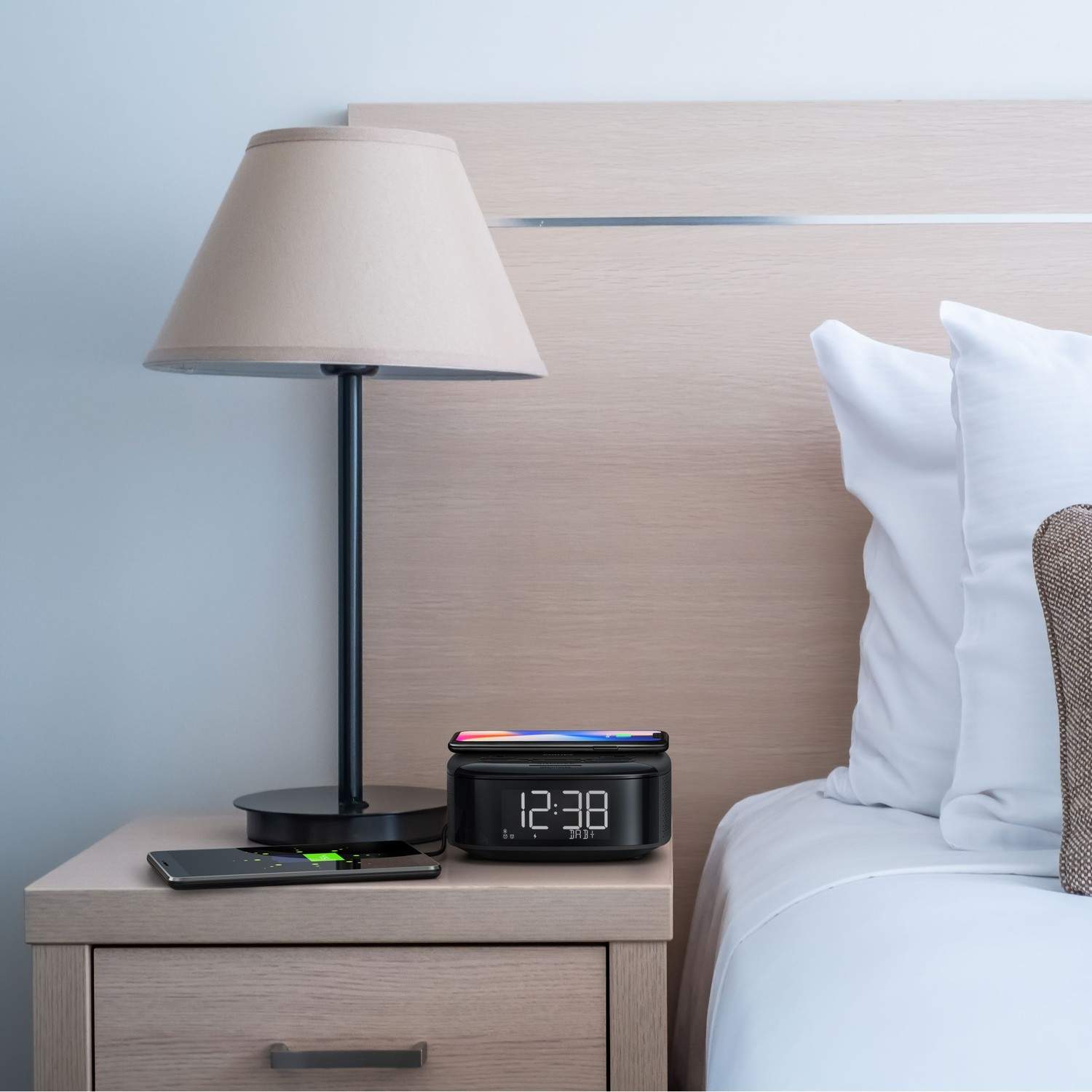 Alternativ bild 1 för Philips TAR7705 - Klockradio - 4 Watt - trådlös laddning