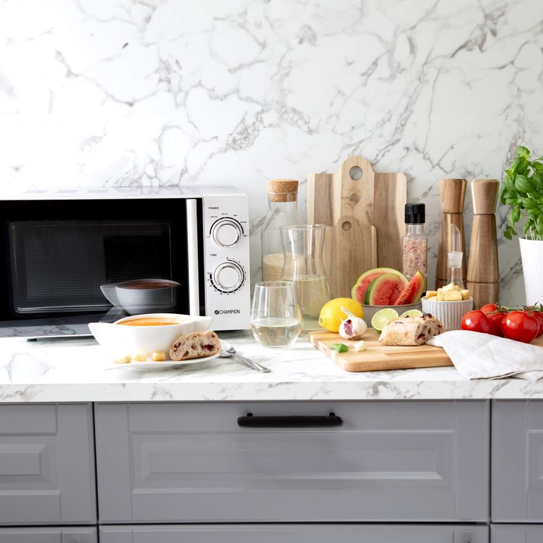 Alternativ bild 1 för Mikrovågsugn 20L 700W MW212 Vit