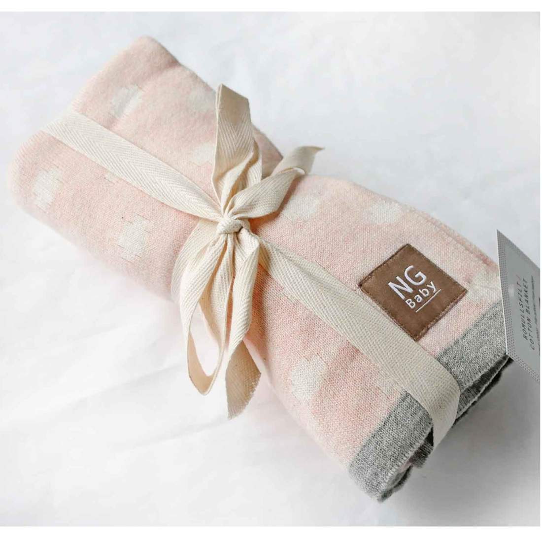 Filt Jaquardstickad Rose Cross | Hem & Hobby | Pryloteket