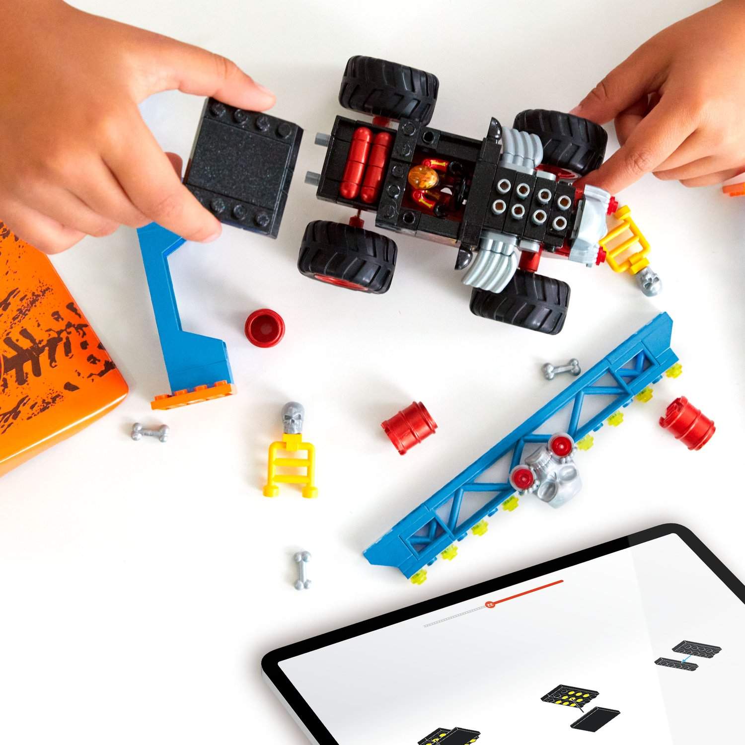 Alternativ bild 1 för MEGA HW Monster Trucks Boneshaker Crush Course