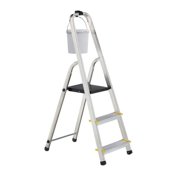 Sammenklappelig trappestige med støttehåndtag