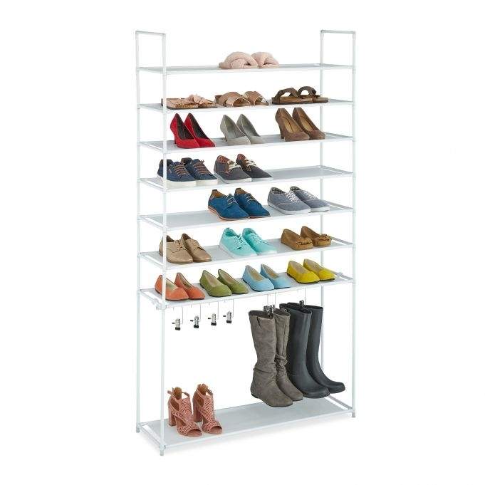 Skohylde med støvlerum