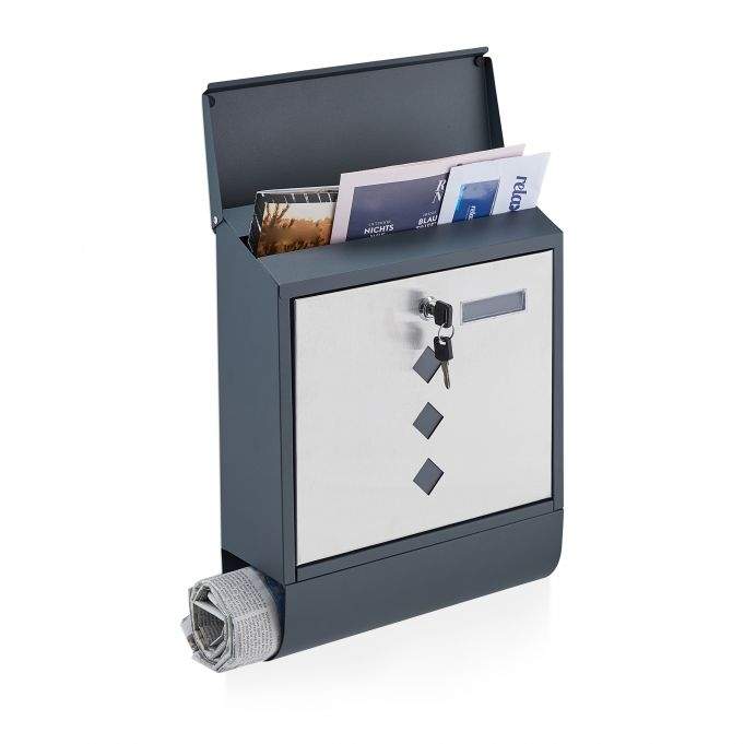 Postkasse med avisrum