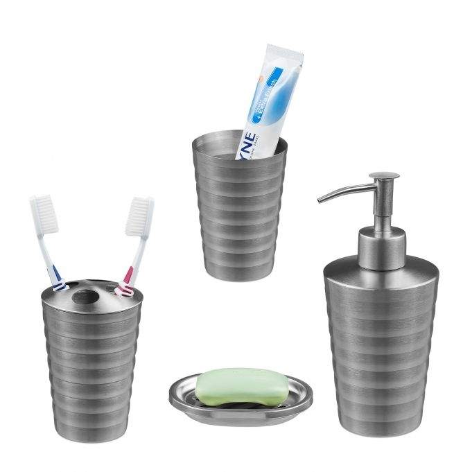 Kylpyhuonesarja 4 osaa