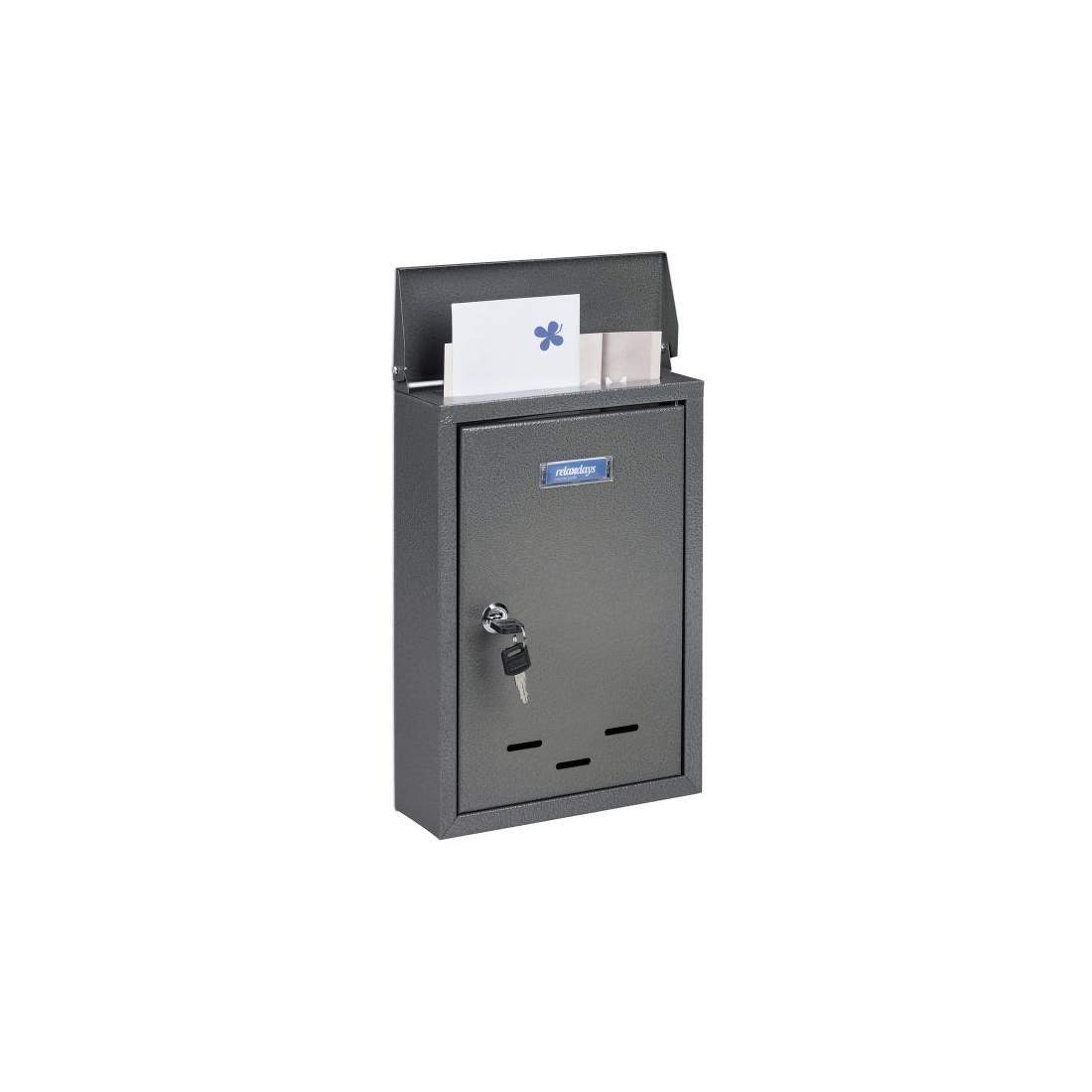 Brevlåda med namnskylt | Hem & Hobby | Pryloteket