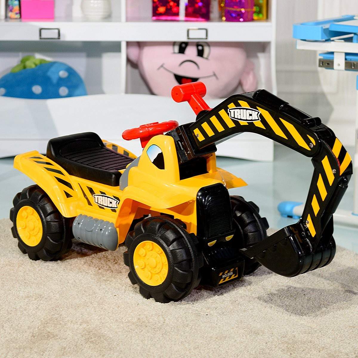 Istuinkaivinkone, jossa sisäänrakennettu säilytyslokero ja 3 kiveä ja kypärä lasten kaivinkone hiekkakaivinkone kyytiin keltaine