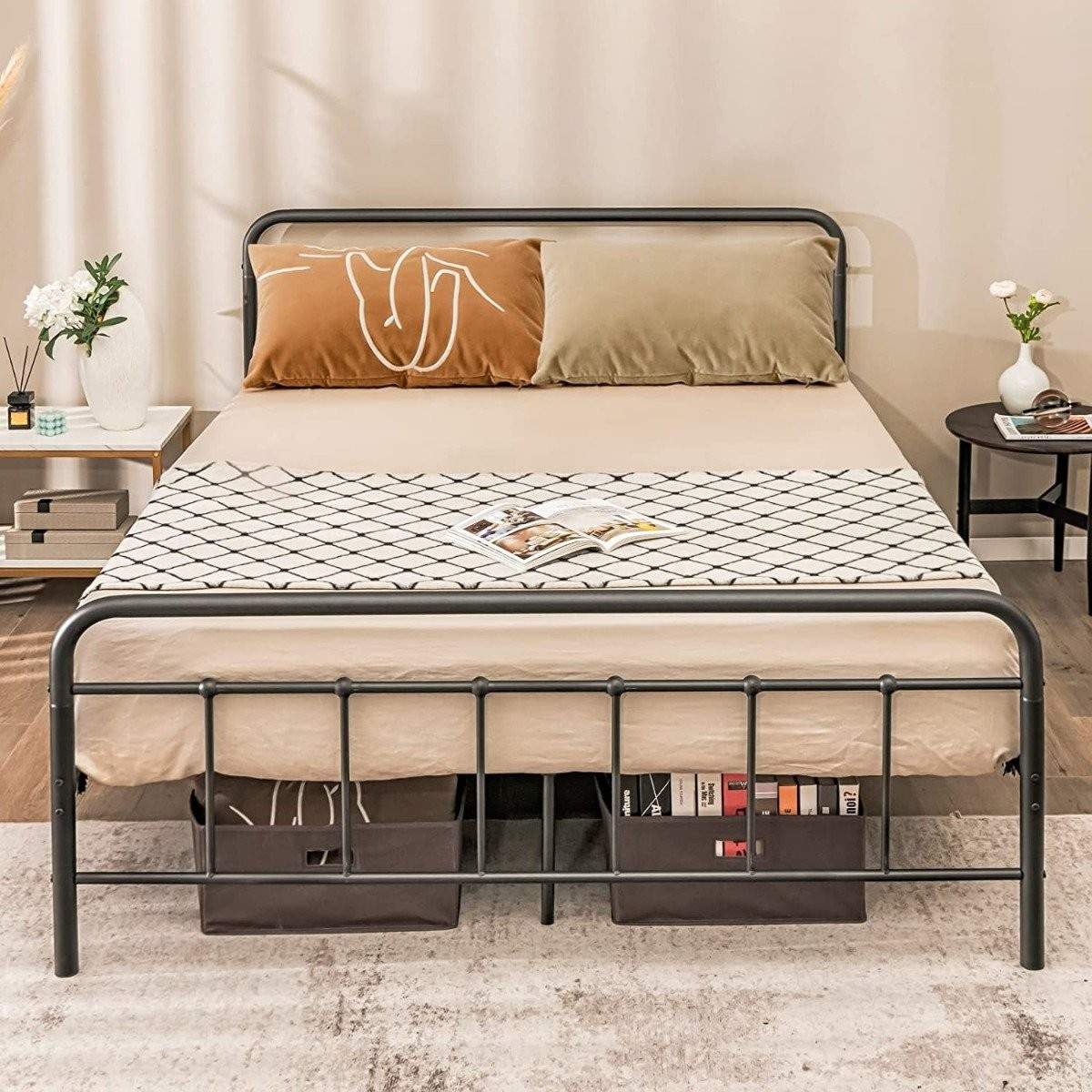Metal platform seng Moderne sengeramme med sengegavl og fodgærde 208 x 164 x 102 cm Sort