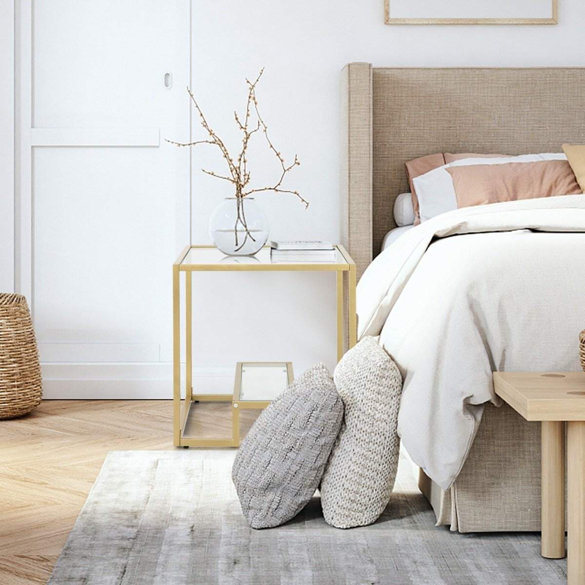 Sidebord med glasbordplade & metalstel firkantet 56 x 56 x 56,5 cm guld