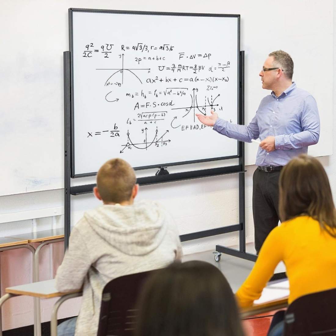 Dubbelsidig mobil whiteboard med rutmönster & stativ & pennfack 120 x 90 cm Svart | Elektronik - Tillbehör Mobil & Surfplatta - Mobiltillbehör - Mobilkablar - Tillbehör | Pryloteket