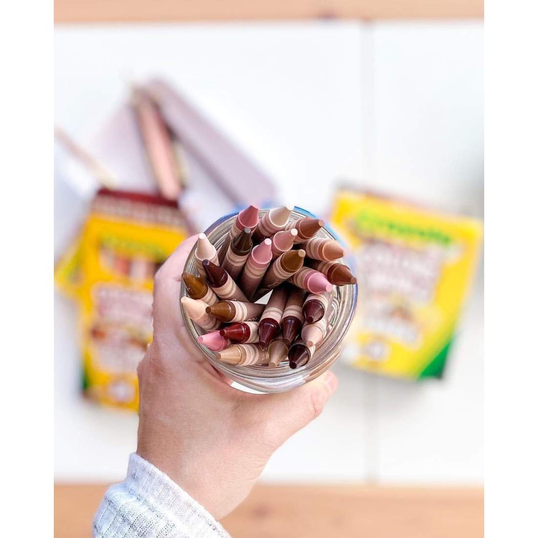 Crayola hudfärgskritor, 24-pack, olika färger | Hem & Hobby | Pryloteket