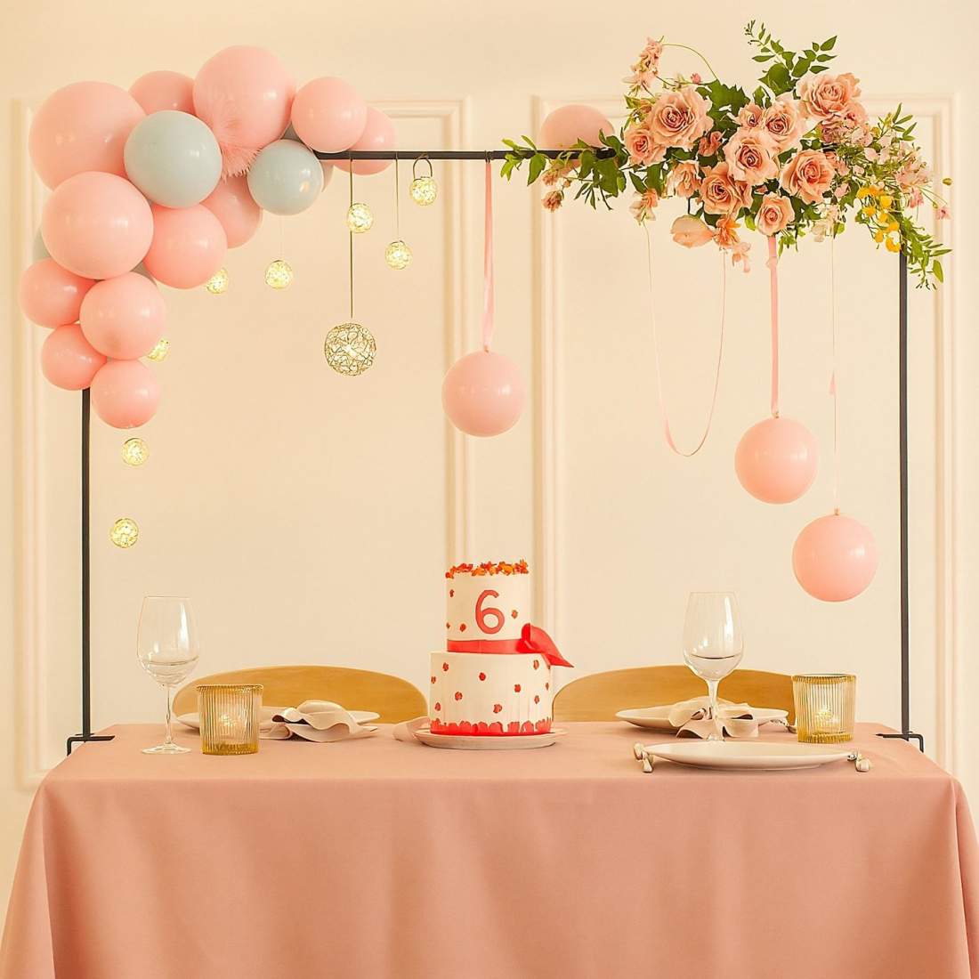 Bordsstångsstativ med klämmor för ballonger och lampor | Hem & Hobby | Pryloteket