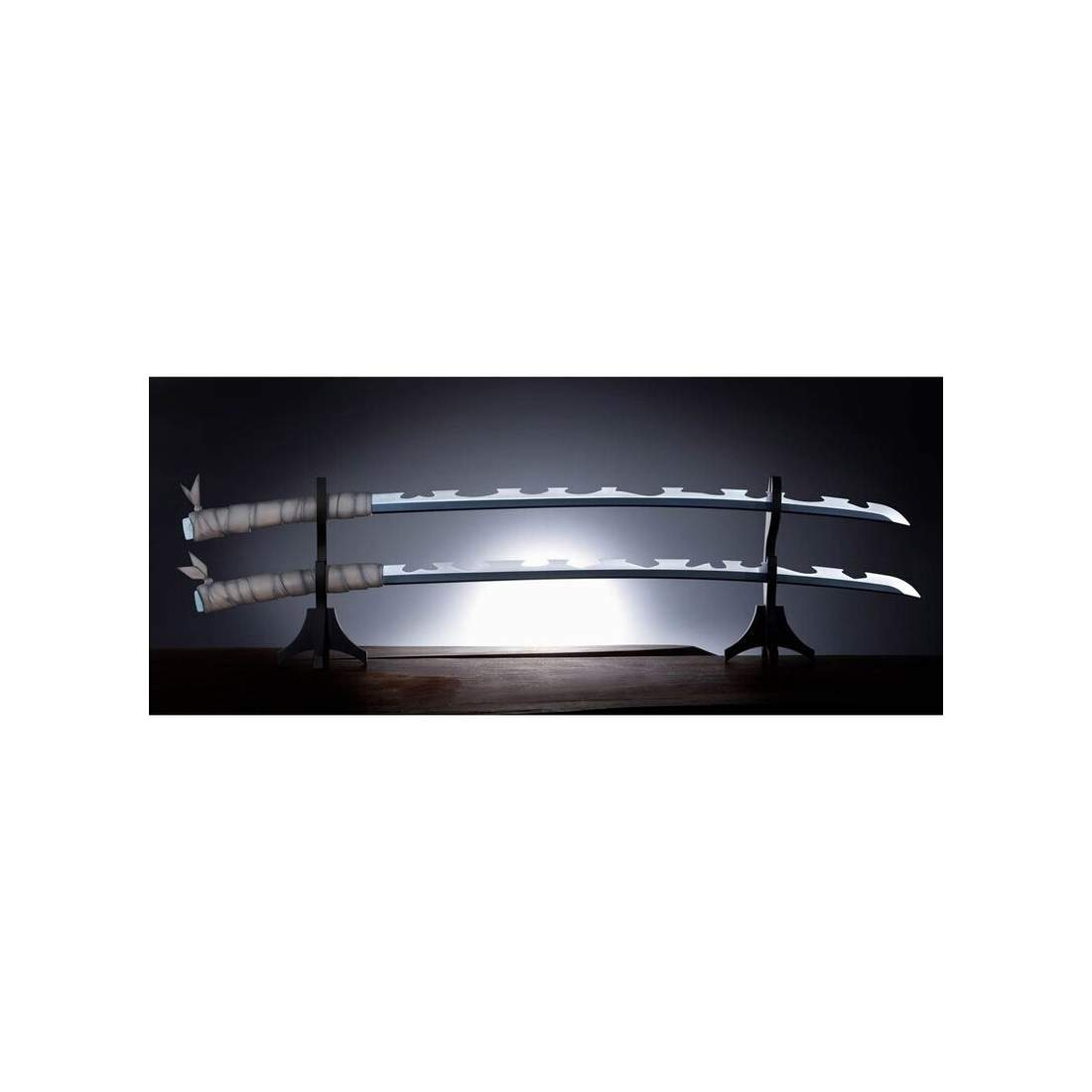 Demon Slayer Inosuke Hashibira Nichirin Sword Replica 93cm | Hem & Hobby | Pryloteket