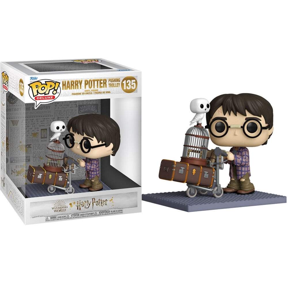 POP-hahmo Harry Potter -juhlavuoden Harry työntää kärryä POP-hahmo Harry Potter -juhlavuoden Harry työntää kärryä