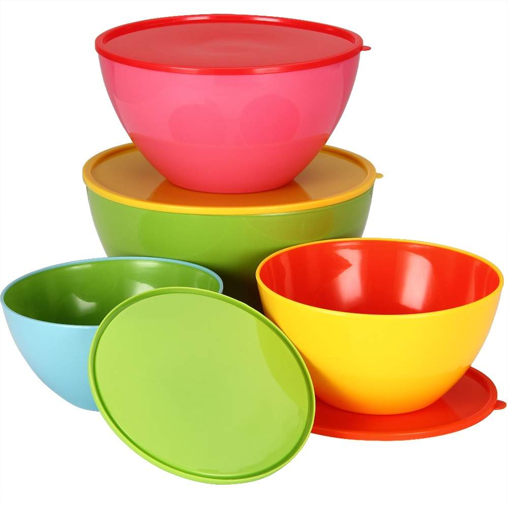 Plast salatskålsæt med låg, 4 størrelser, stabelbar