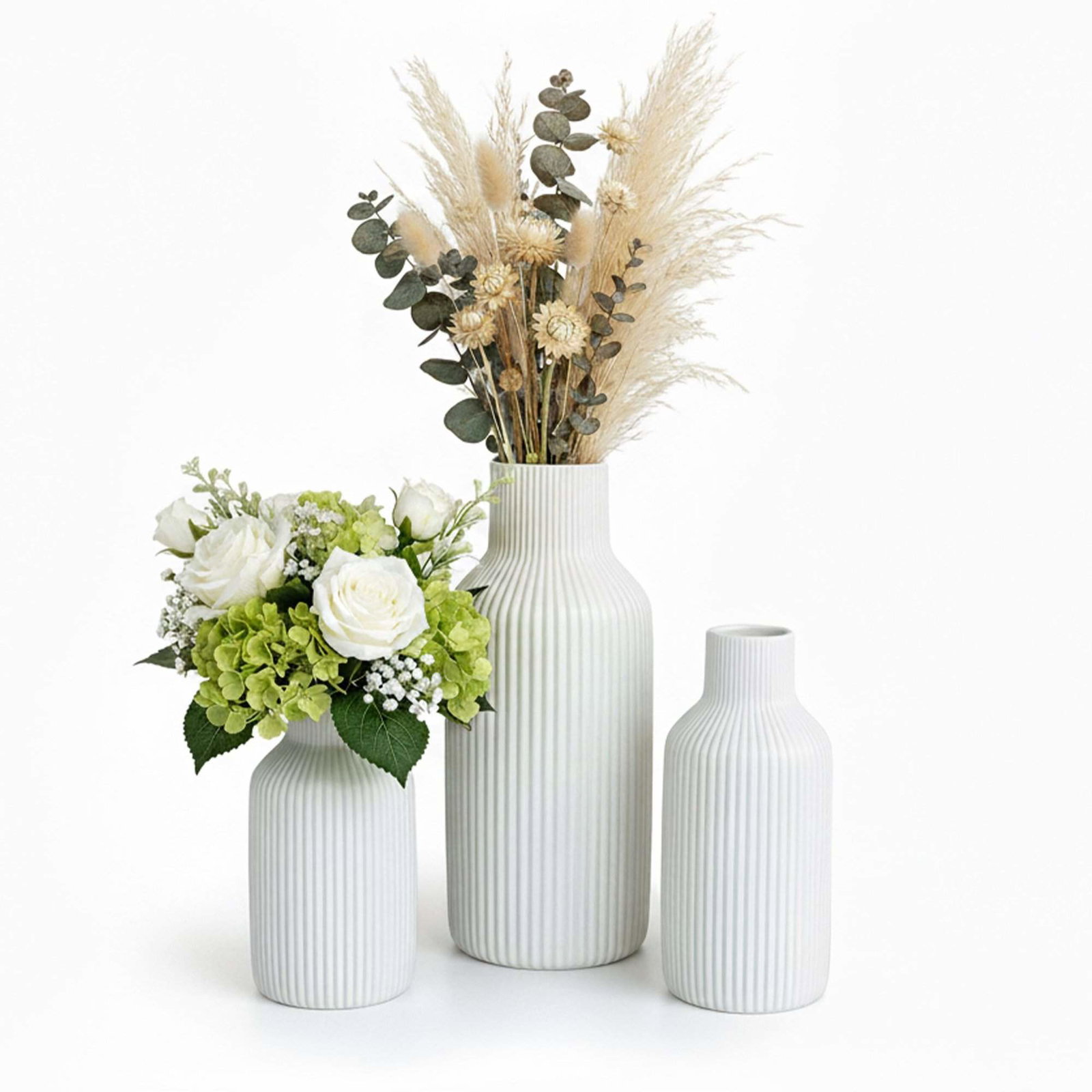 Keramisk vasesæt – 3 størrelser, ribbet tekstur, minimalistisk design