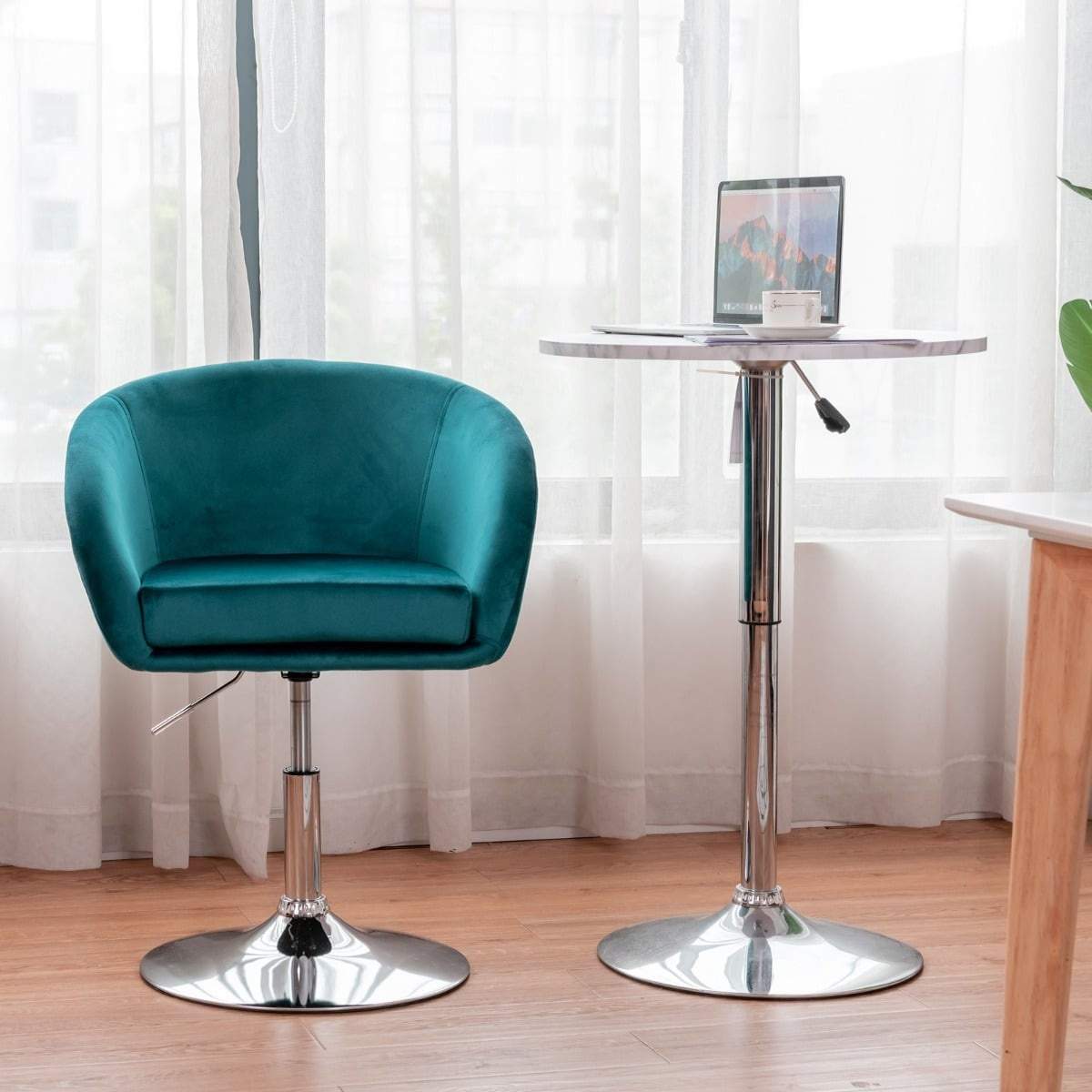 Justerbar barstol i sammet, 360 graders vridbar, grön | Hem & Hobby | Pryloteket