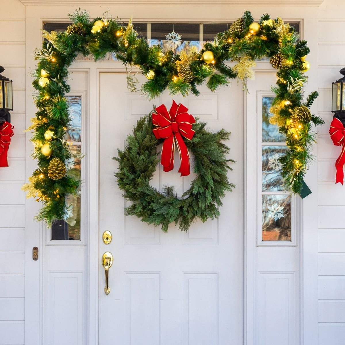 270 cm förbelyst julgirlang med lysdioder och tallkottar | Hem & Hobby | Pryloteket