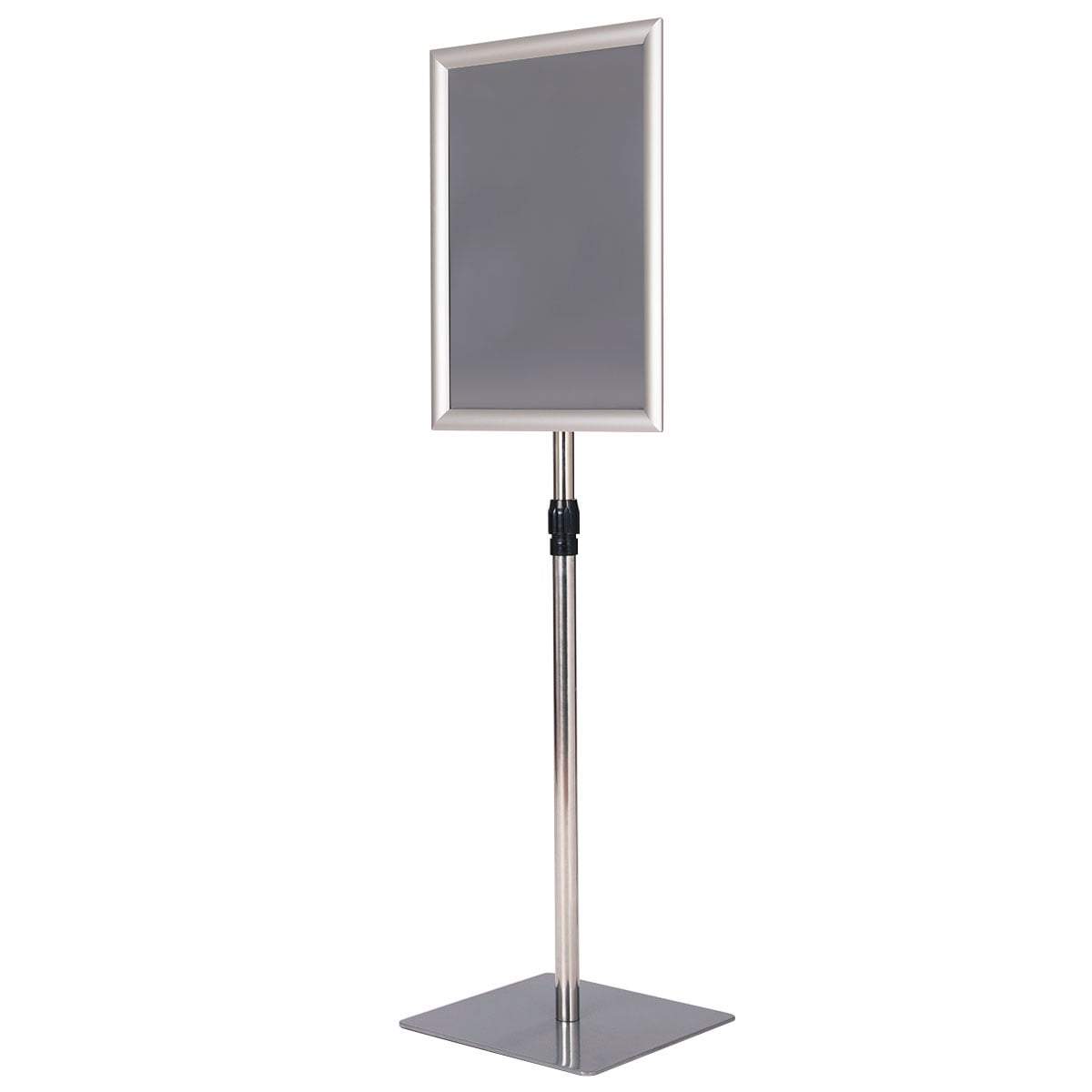 Justerbare A3 infostandere, sæt med 2 – sølvfarvet display