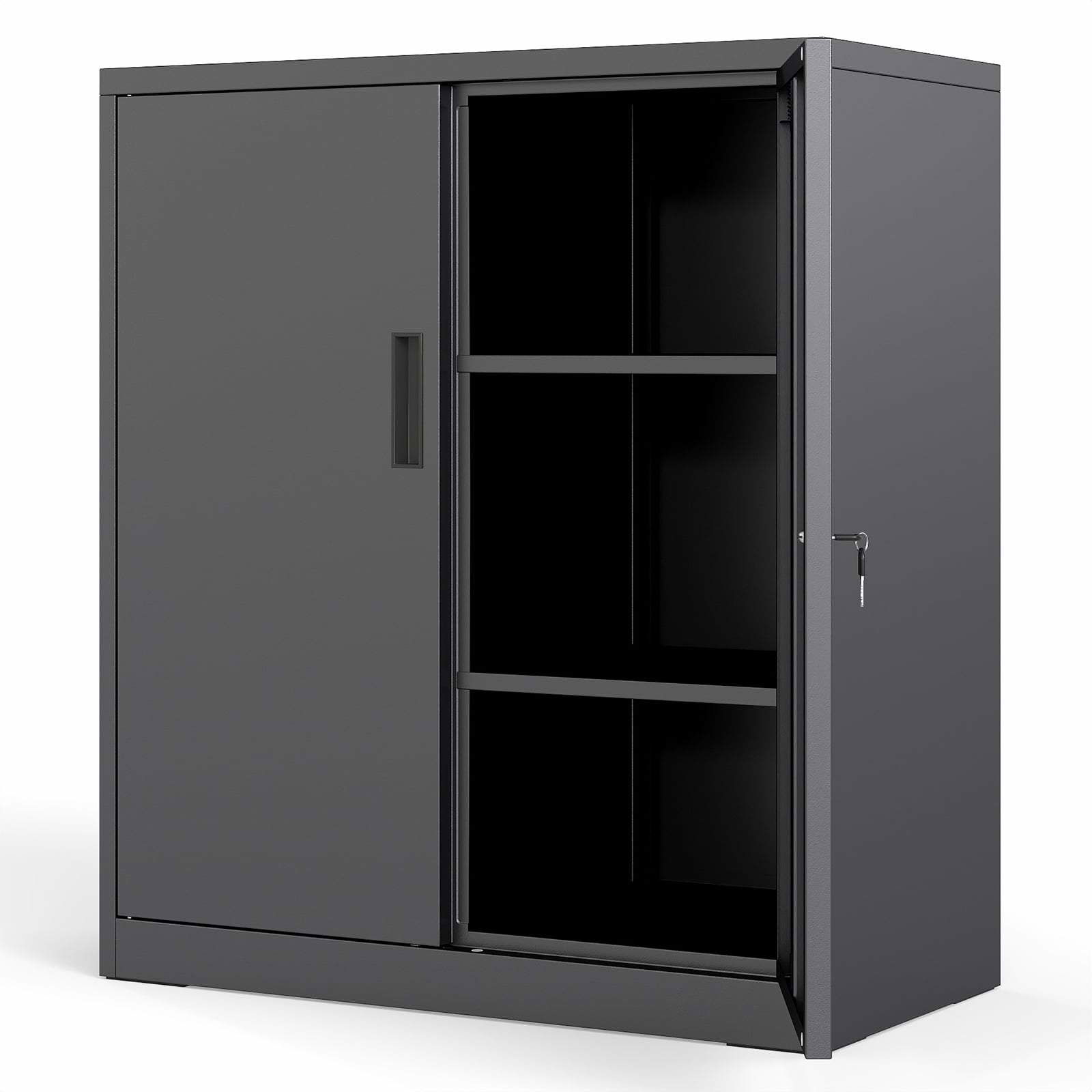 Låsbart metalskab – justerbare hylder, sikker opbevaring