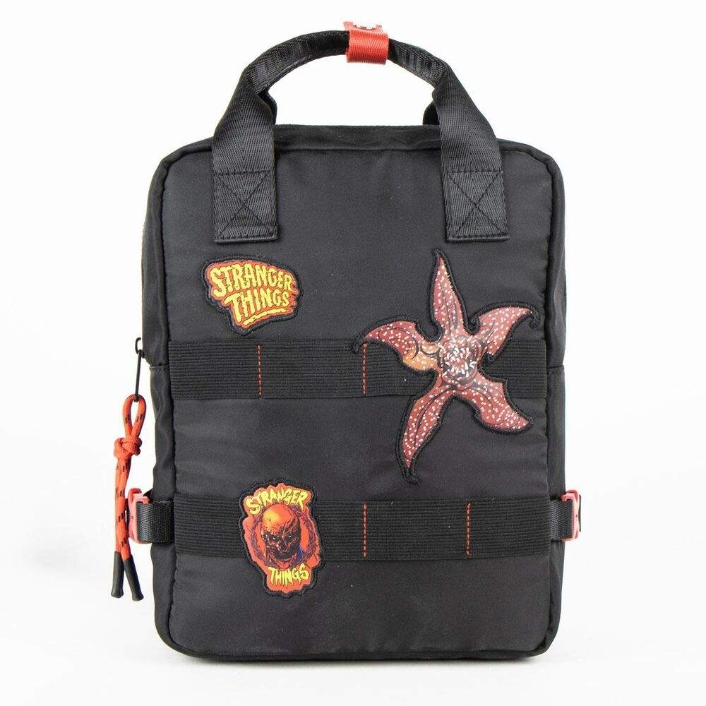 Stranger Things rygsæk 27 cm