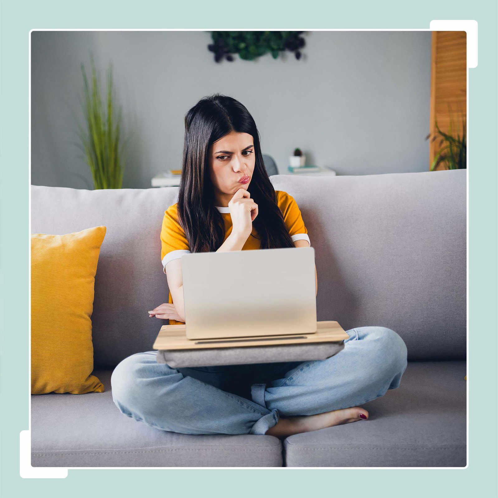 Pude til bærbar med mobiltelefonholder