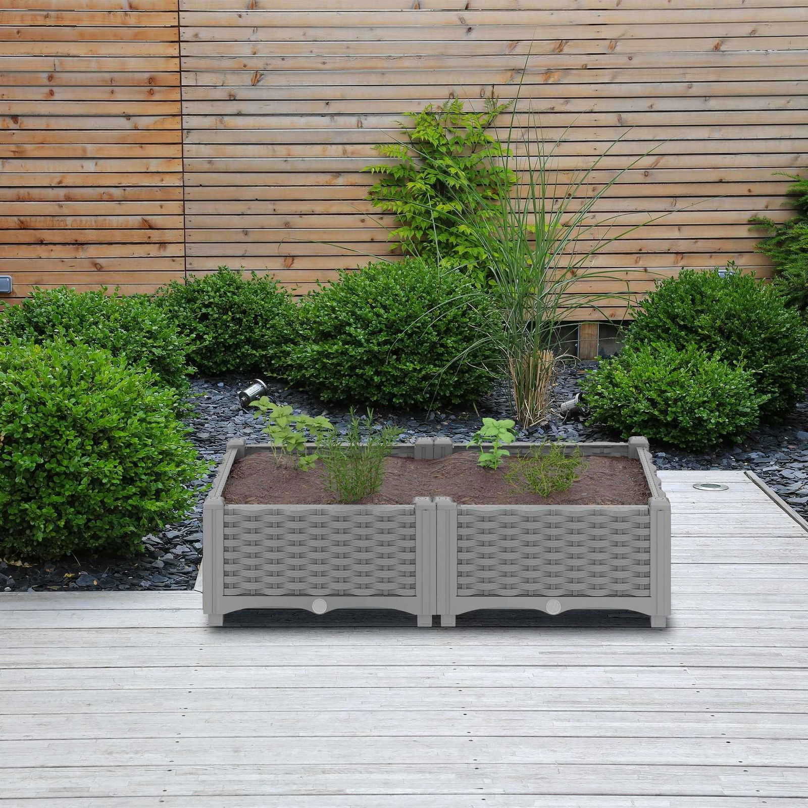 Plantekasse i rattan look