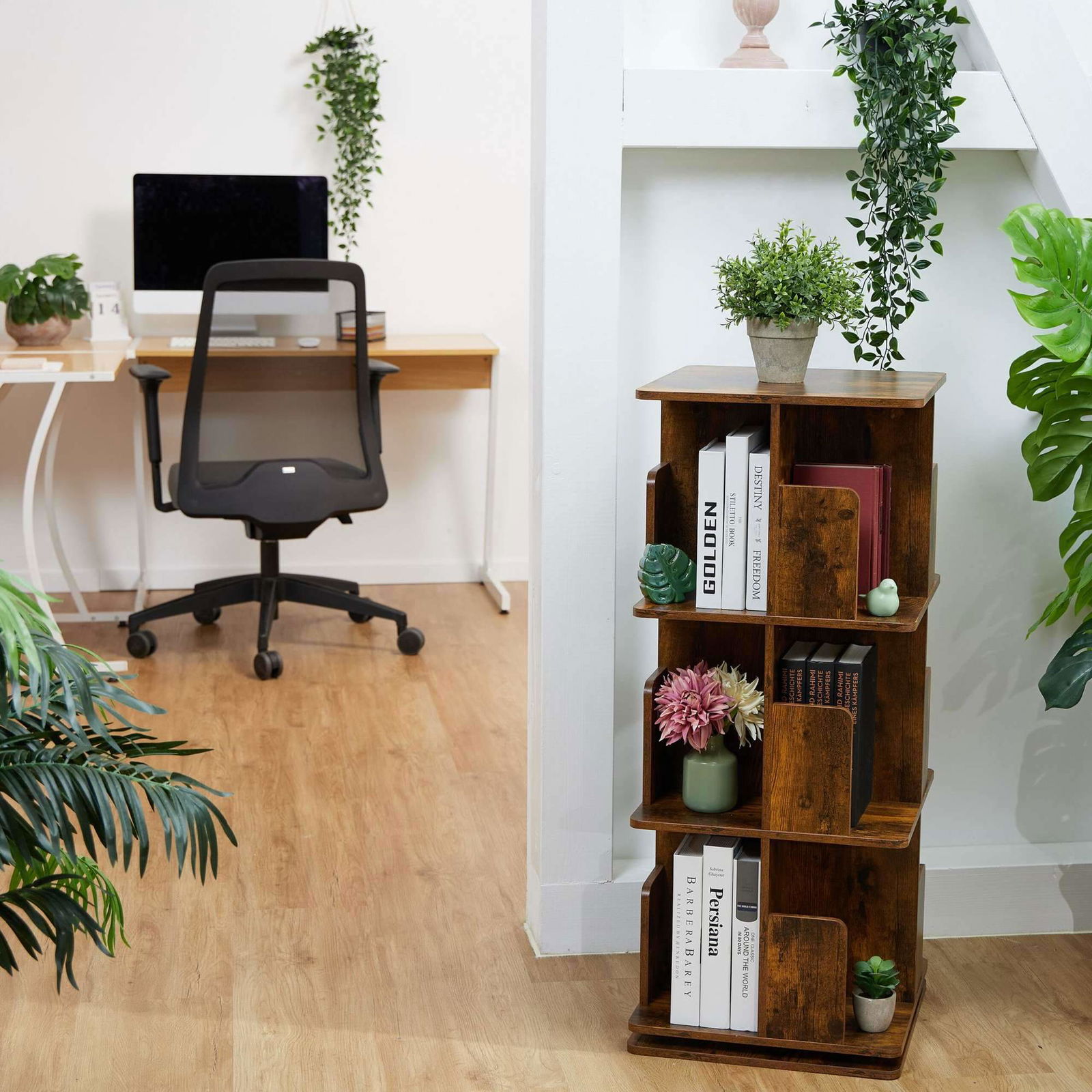 Hjørnehylde i industriel stil