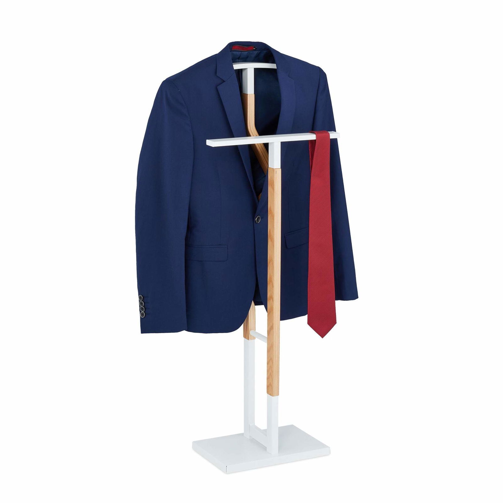 Betjent stand i hvidt og trælook