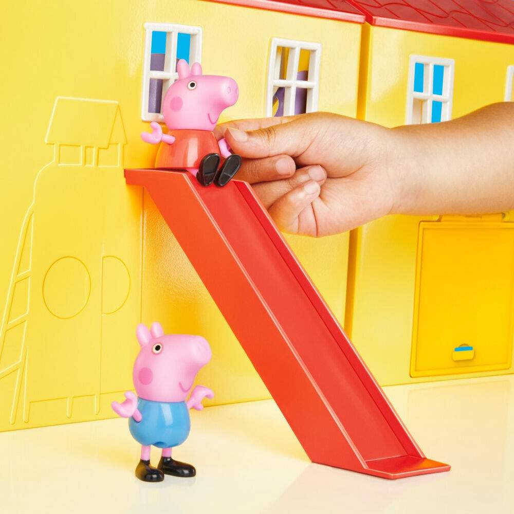 Peppa Pig lekstuga med 2 våningar och tillbehör och figurer | Hem & Hobby | Pryloteket