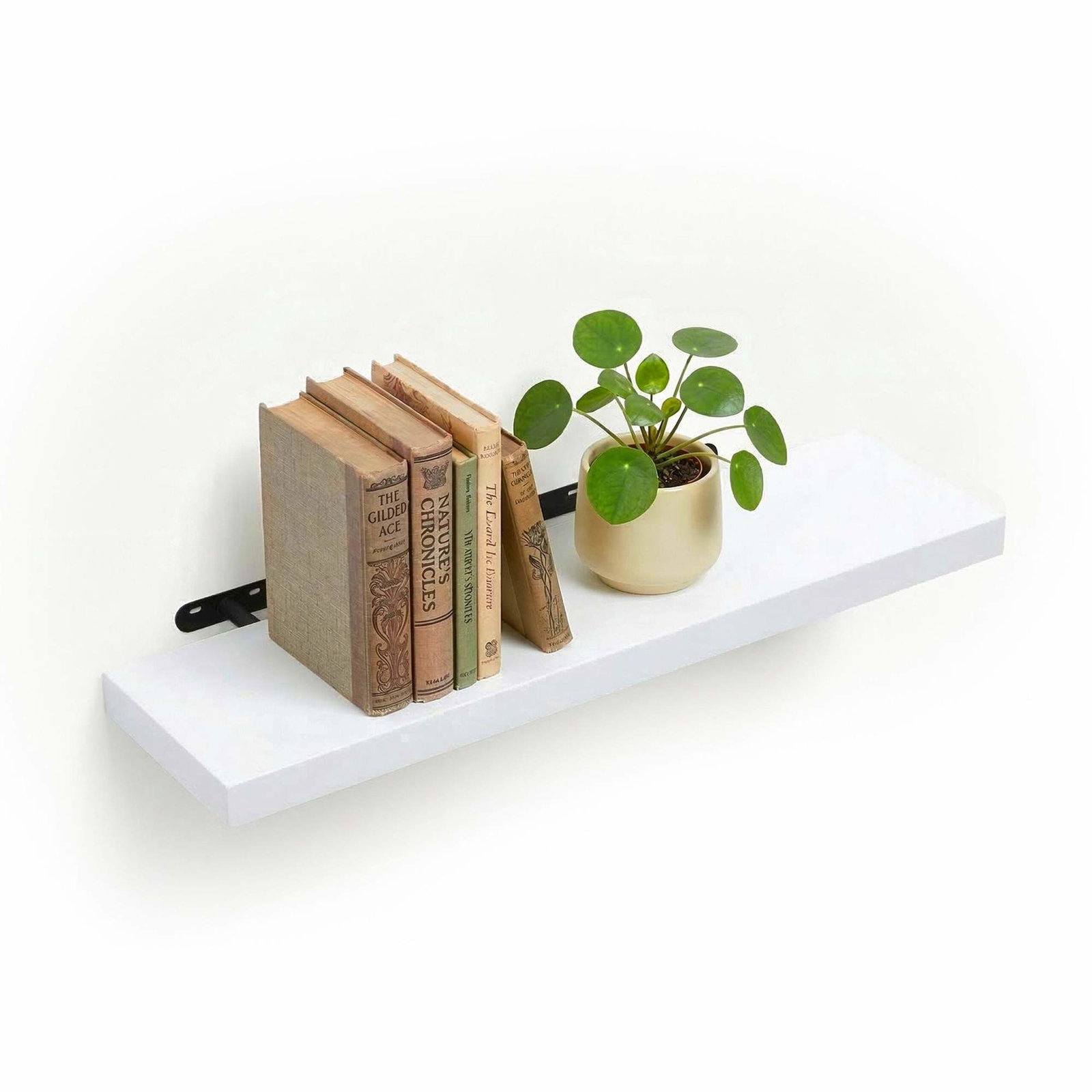 Væghylde med metalbeslag – Alsidig og stilfuld