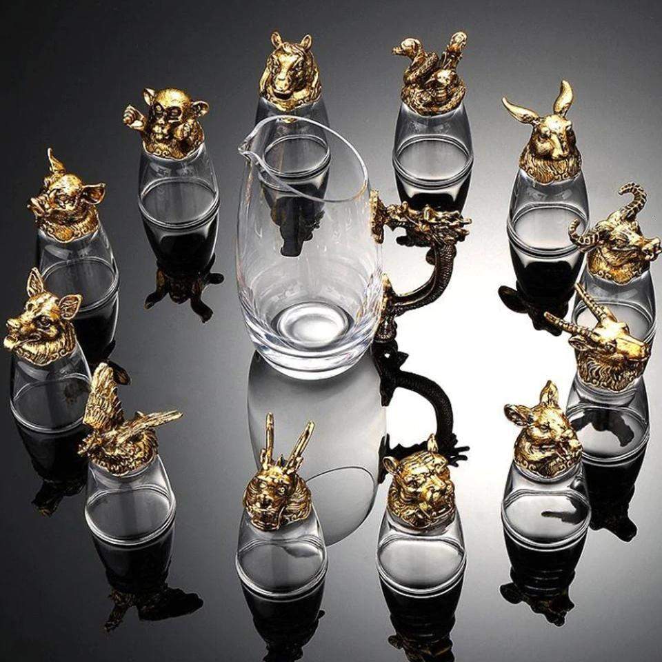 Chinese Zodiac, Karaffelsæt med 12x Glas - Guld