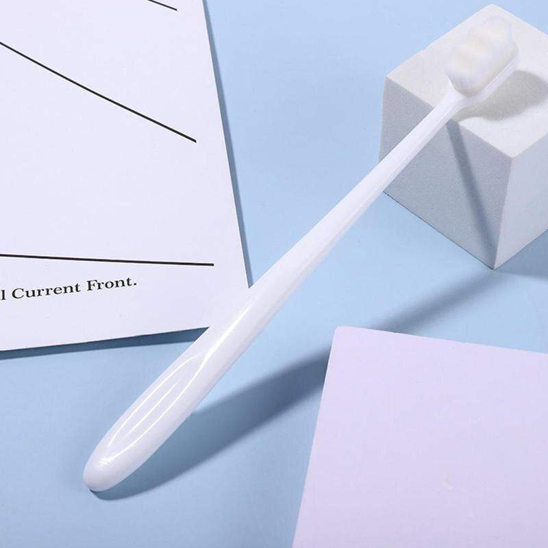 Hammasharja Erittäin Hienoilla Harjaksilla - Valkoinen