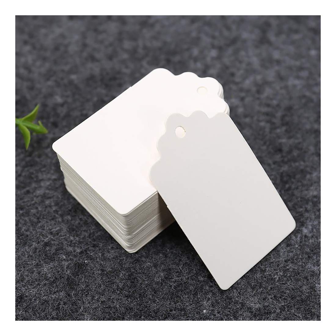 100x Pappersetiketter - Vita | Leksaker & Spel - Leksaker - Rittillbehör & Pyssel - Pyssel | Pryloteket