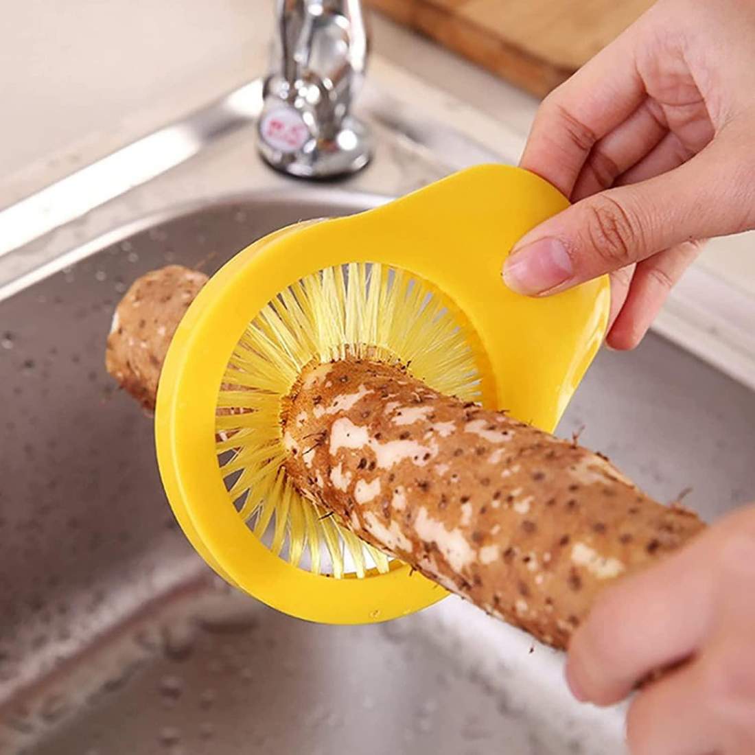 Vegetable Brush, Circle Yellow eStore