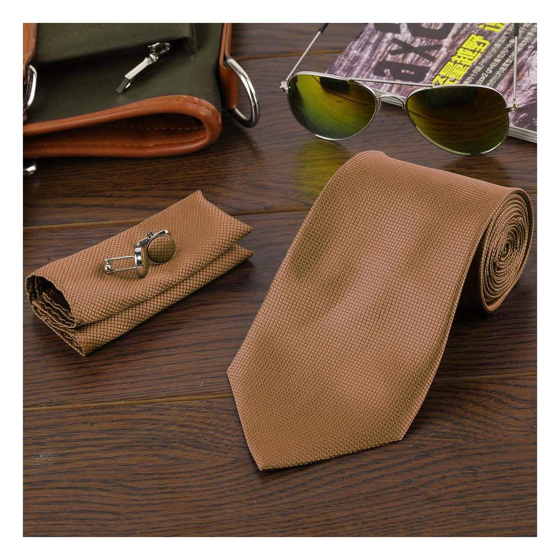 Kostym Accessoarer Slips + Näsduk + Manschettknappar - Brun | Mode & Accessoarer - Accessoarer - Kostymtillbehör | Pryloteket