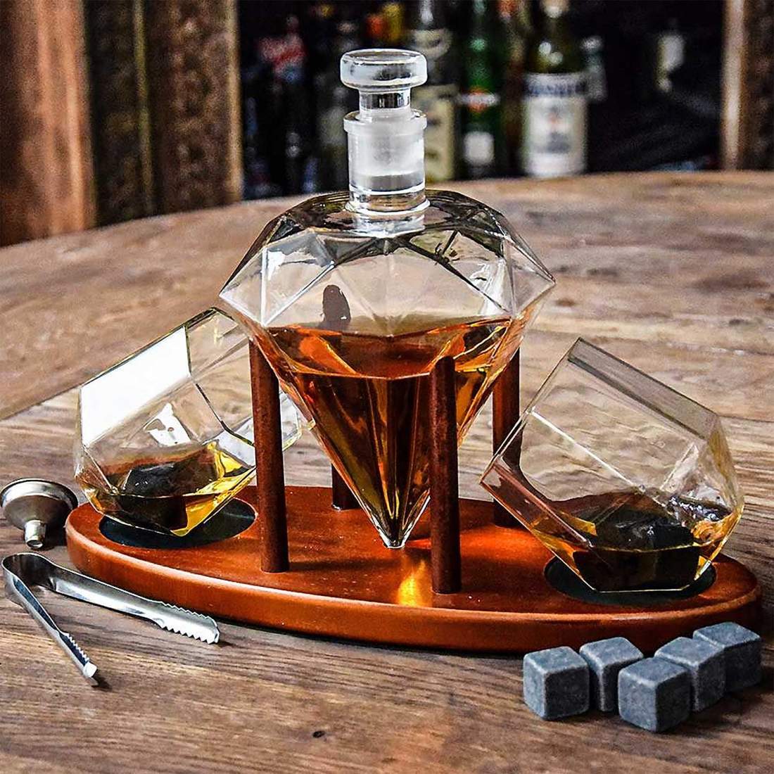 Decanter with Two Glasses and Tray Diamond