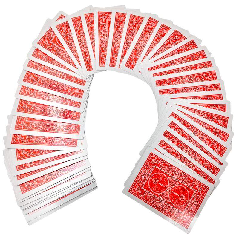 Magisk sæt kort med usynlig tråd