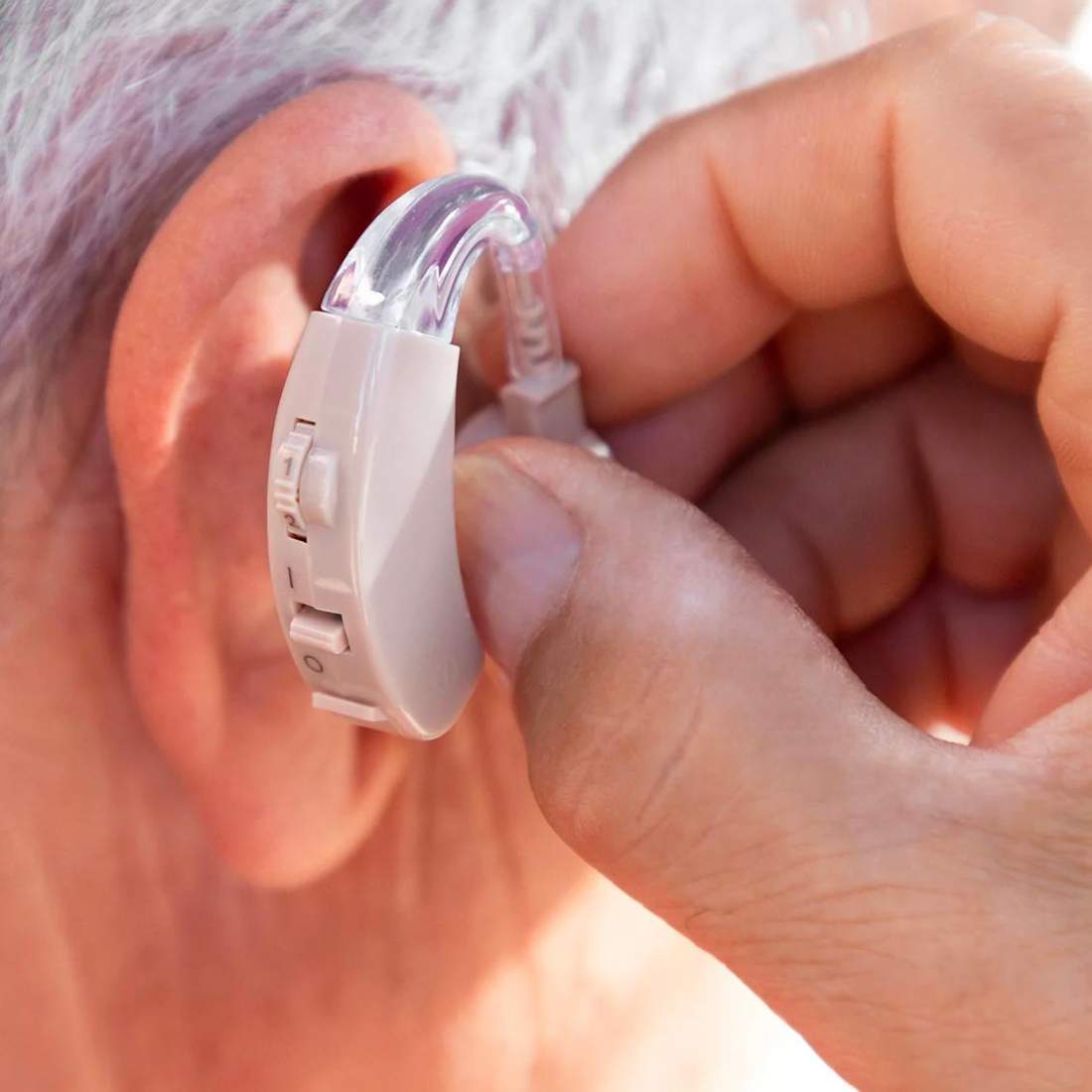 Hearing aid with storage case eStore